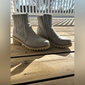 Blowfish Grey Ankle Combat style